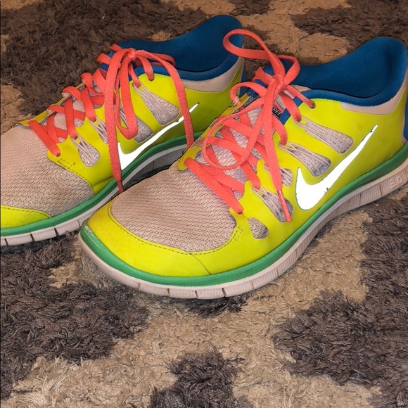 customize nike tennis shoes